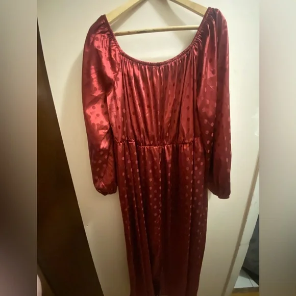 Dress - Picture 2 of 3